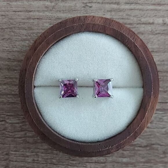 Platinum Plated S925 Sterling Silver Purple CZ Stud Earrings - Picture 1 of 7
